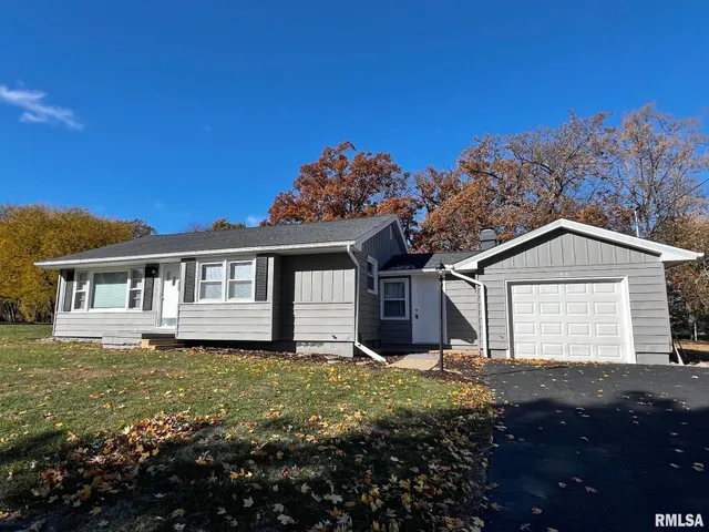 $169,900 | 419 North Lakeshore Drive, Hanna City, IL 61536