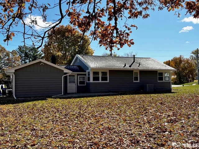 $169,900 | 419 North Lakeshore Drive, Hanna City, IL 61536