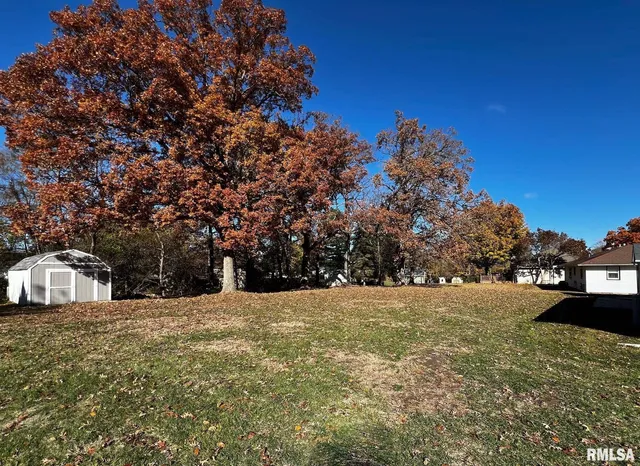 $169,900 | 419 North Lakeshore Drive, Hanna City, IL 61536