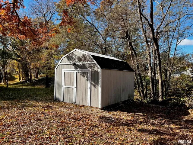 $169,900 | 419 North Lakeshore Drive, Hanna City, IL 61536