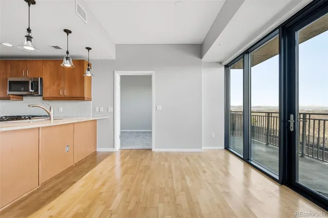 $2,400 | 2990 East 17th Avenue, Unit 806, Denver, CO 80206