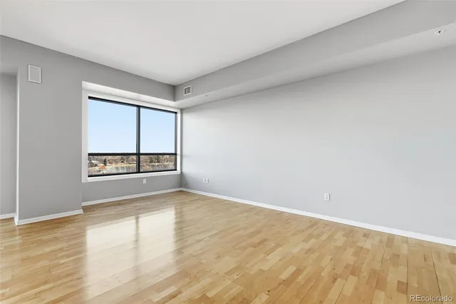 $2,400 | 2990 East 17th Avenue, Unit 806, Denver, CO 80206