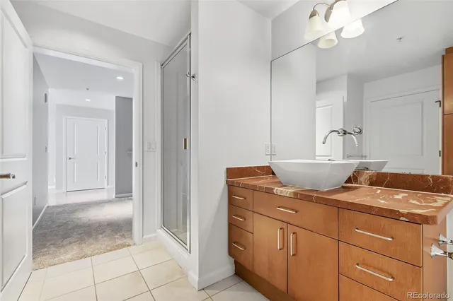 $2,400 | 2990 East 17th Avenue, Unit 806, Denver, CO 80206