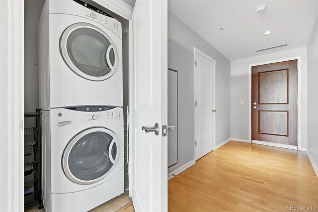 $2,400 | 2990 East 17th Avenue, Unit 806, Denver, CO 80206