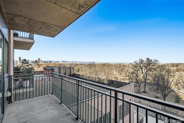 $2,400 | 2990 East 17th Avenue, Unit 806, Denver, CO 80206