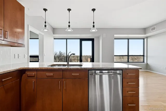 $2,400 | 2990 East 17th Avenue, Unit 806, Denver, CO 80206