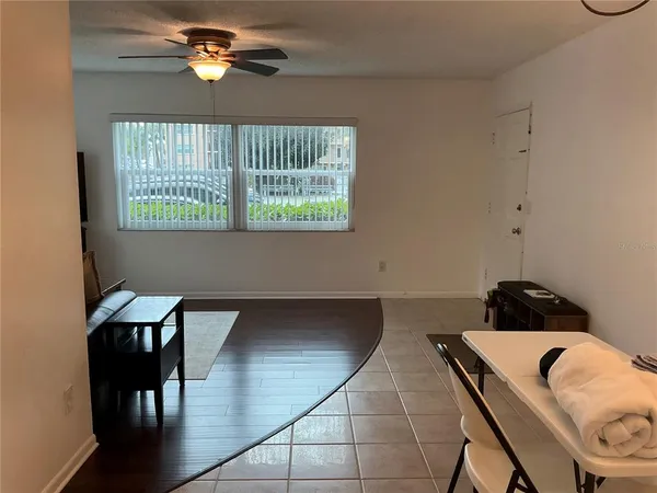 $1,600 | 2525 West Bay Drive, Unit E14, Belleair Bluffs, FL 33770