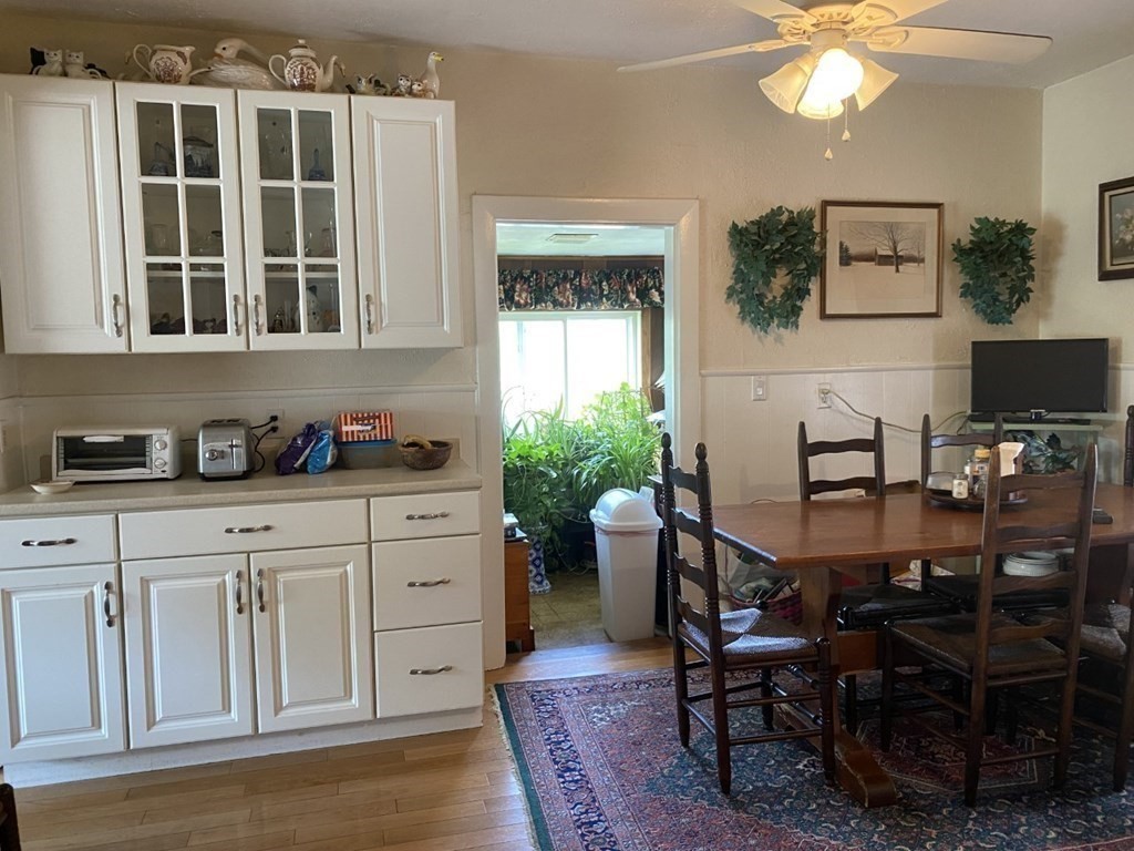 50 Summit Avenue Hull, MA 02045 - Photo 11 of 36