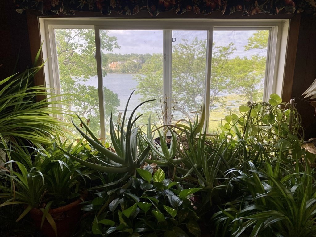 50 Summit Avenue Hull, MA 02045 - Photo 17 of 36