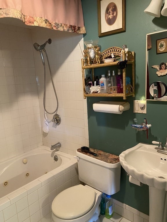 50 Summit Avenue Hull, MA 02045 - Photo 19 of 36