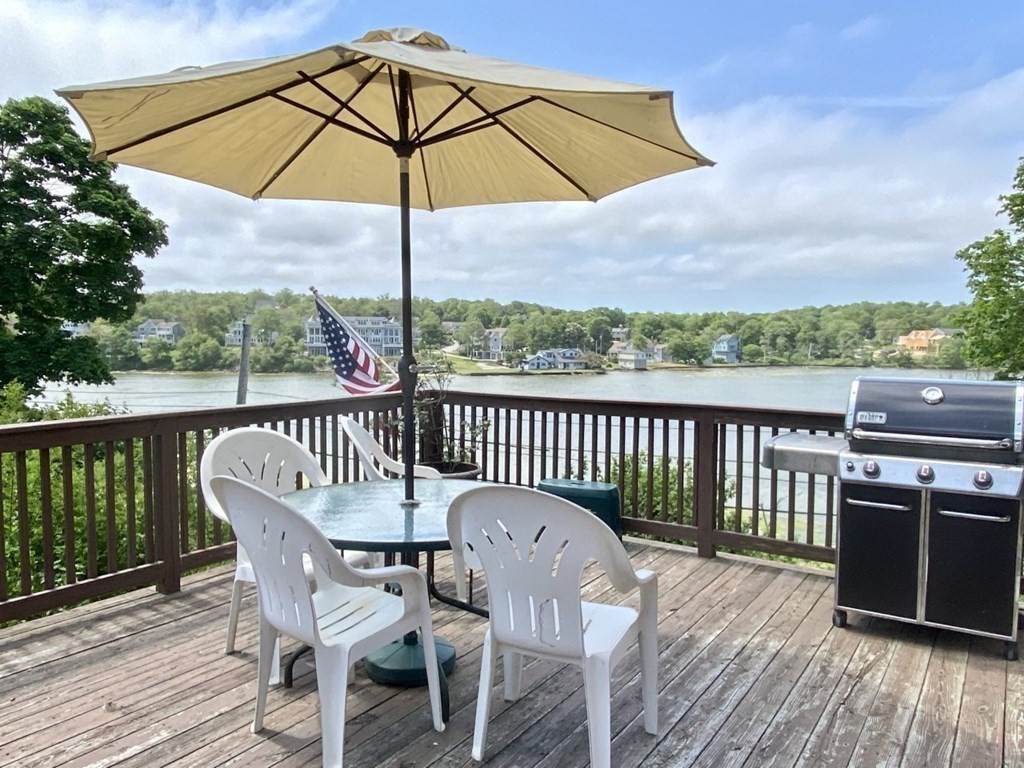 50 Summit Avenue Hull, MA 02045 - Photo 27 of 36