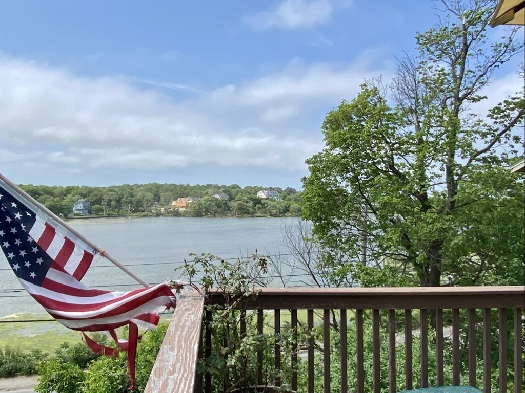 50 Summit Avenue Hull, MA 02045 - Photo 3 of 36