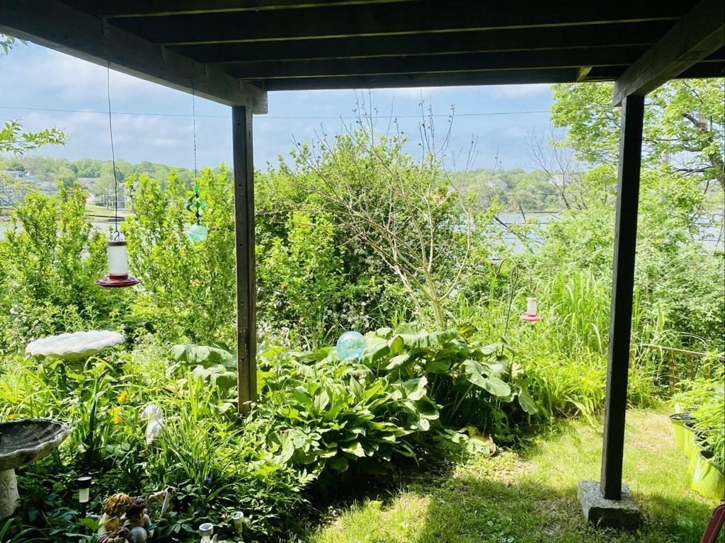 50 Summit Avenue Hull, MA 02045 - Photo 33 of 36