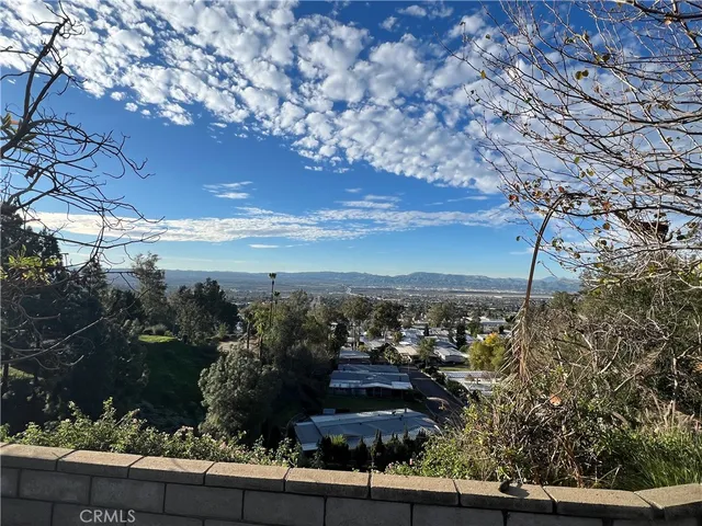 $164,500 | 4040 Piedmont Drive, Unit 283, Highland, CA 92346