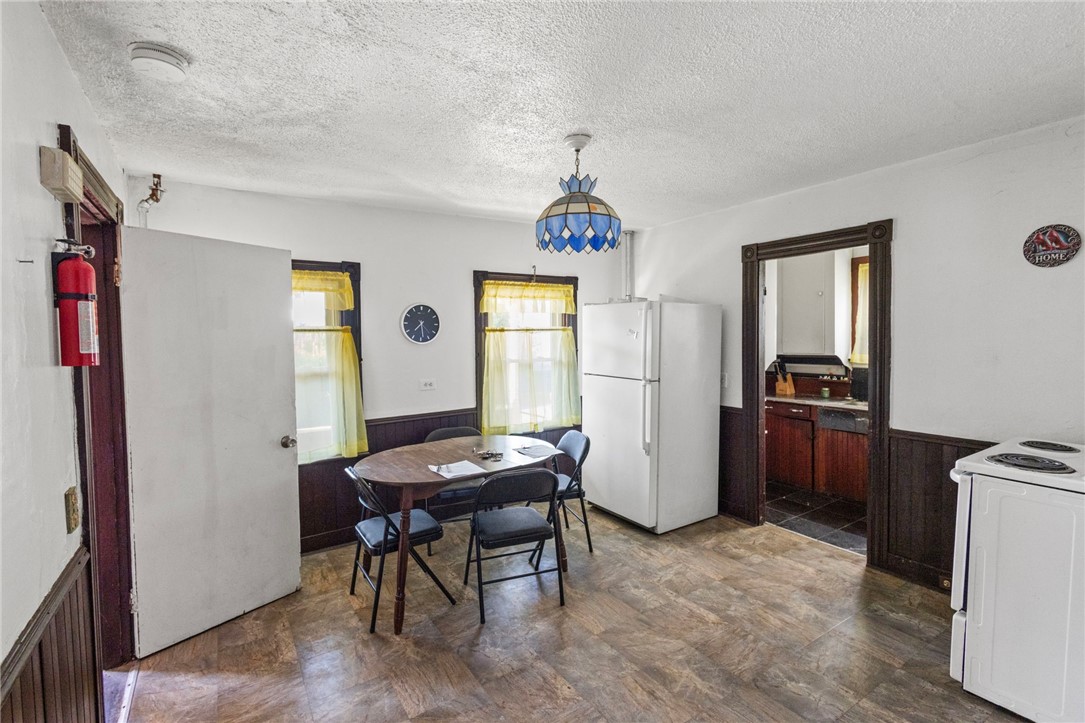 20 Spring Street West Warwick, RI 02893 - Photo 5 of 39 Gallery Image 5