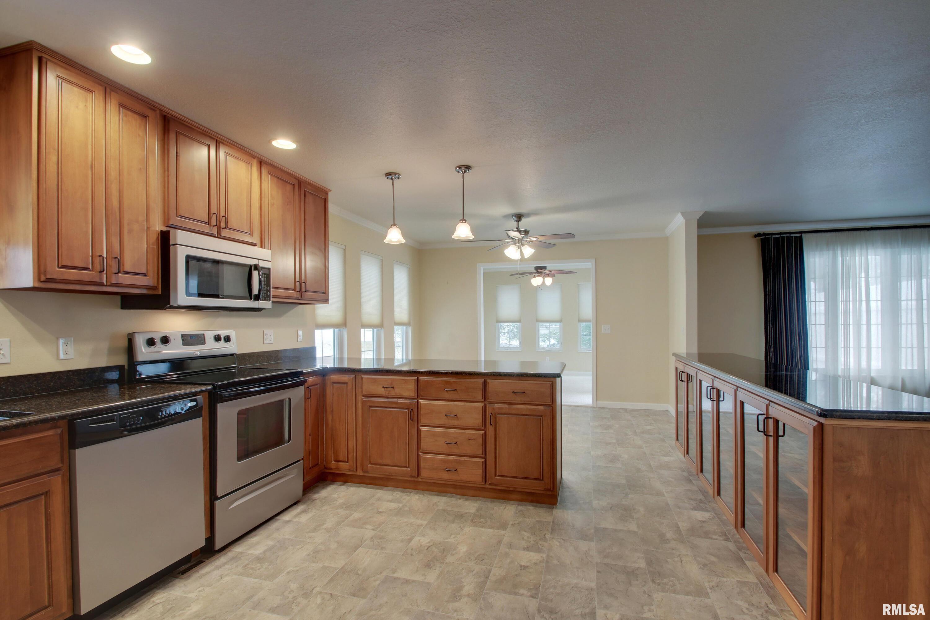 4813 Chestnut Street Quincy, IL 62305 - Photo 12 of 26