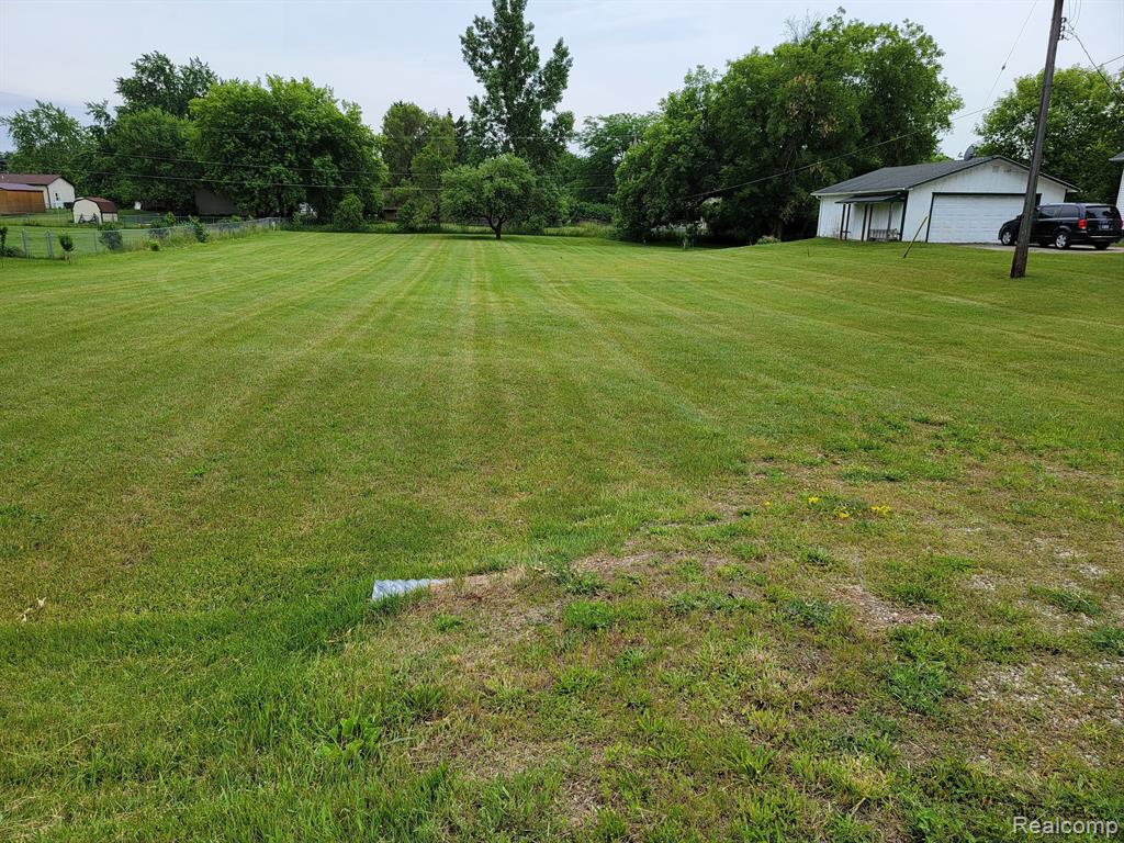 2664 East Burnside Road North Branch, MI 48461 - Photo 2 of 7