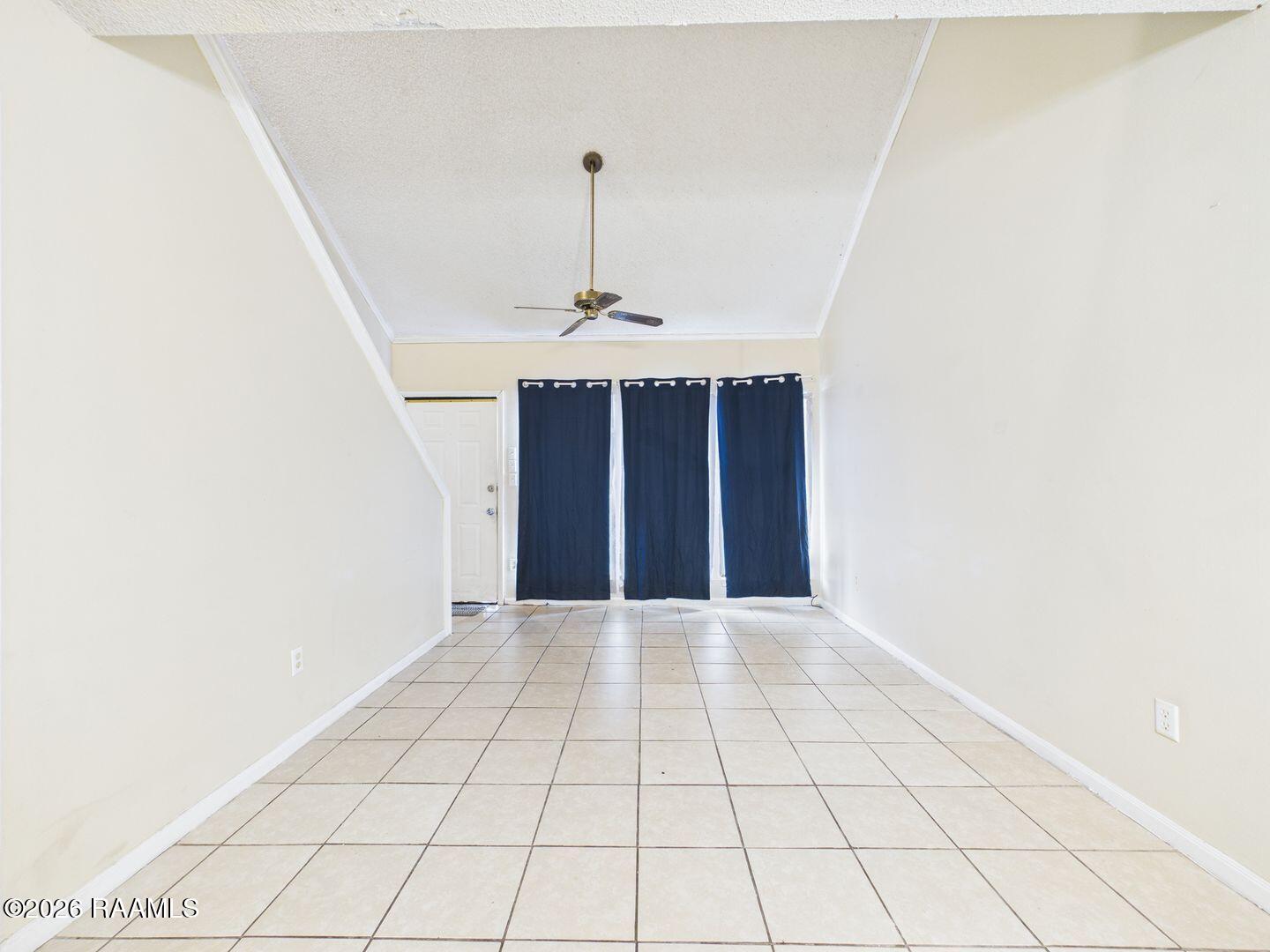 202 Belfast Street, Unit D Lafayette, LA 70506 - Photo 3 of 17 large - 2026-03-24T110041.995