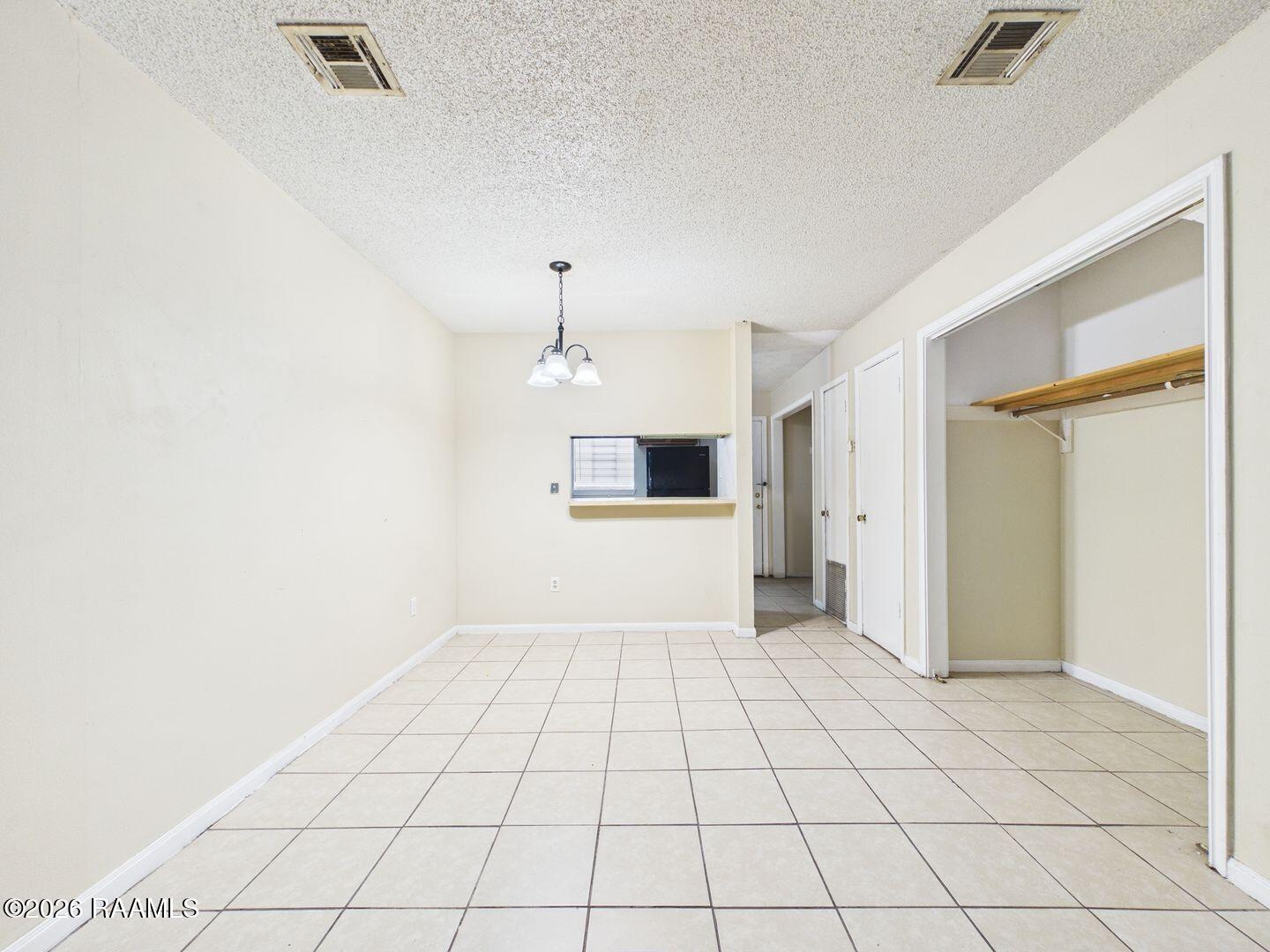 202 Belfast Street, Unit D Lafayette, LA 70506 - Photo 5 of 17 large - 2026-03-24T110031.116