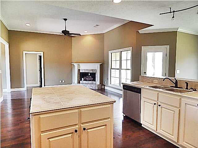 103 Springmeade Road Clinton, MS 39056 - Photo 4 of 37 Photo 5