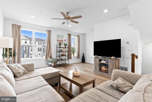 $289,900 | 234 Hudson Boulevard, Red Lion, PA 17356