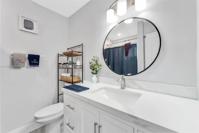 a view of walk in closet