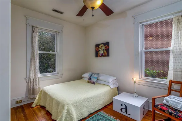 $1,200 | 2202 Broadway Avenue Southwest, Unit C, Roanoke, VA 24014