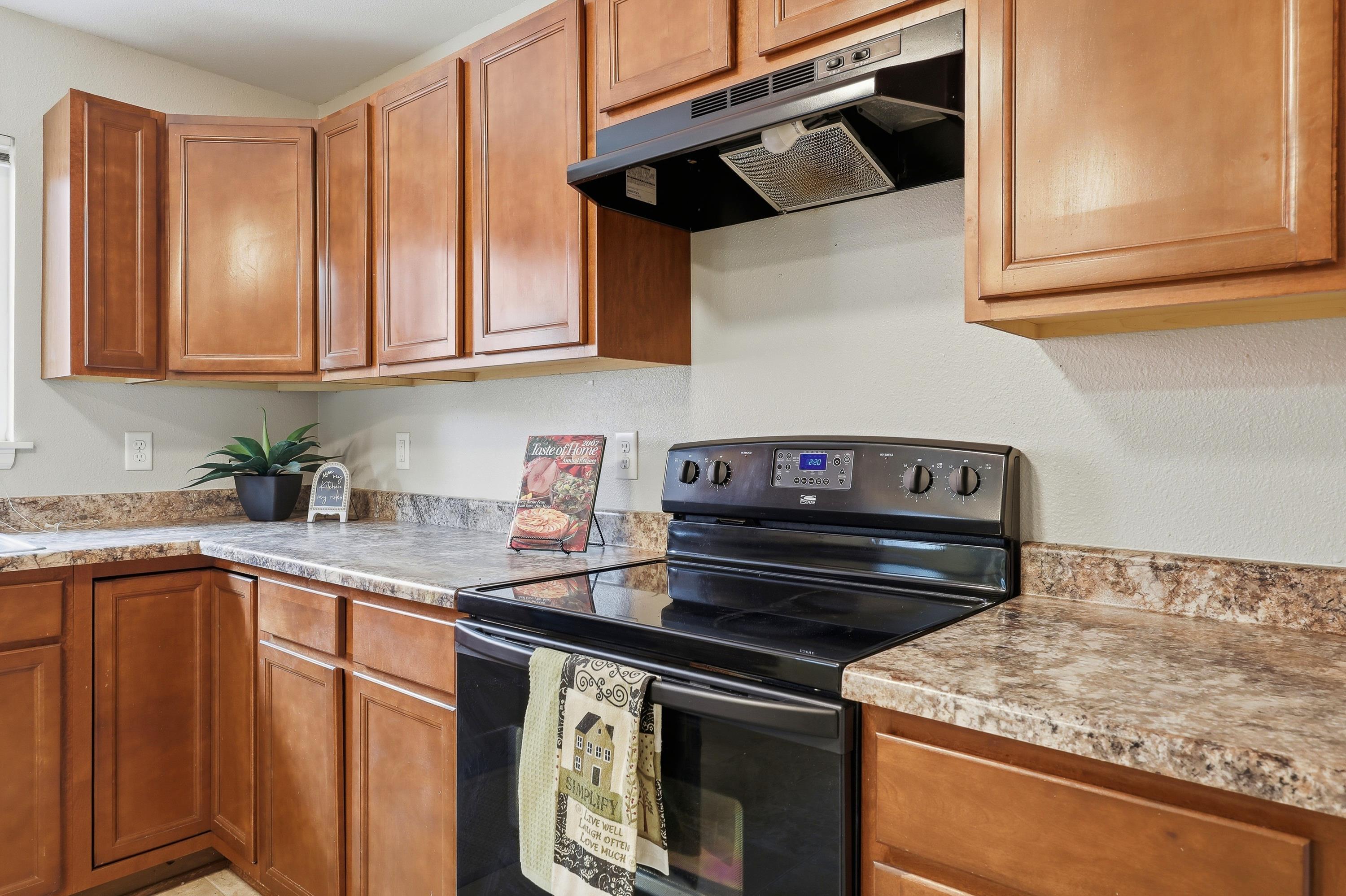 1635 Kit Carson Avenue Casper, WY 82604 - Photo 6 of 20