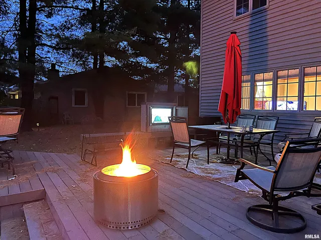 $369,500 | 3316 Sheridan Road, Pekin, IL 61554