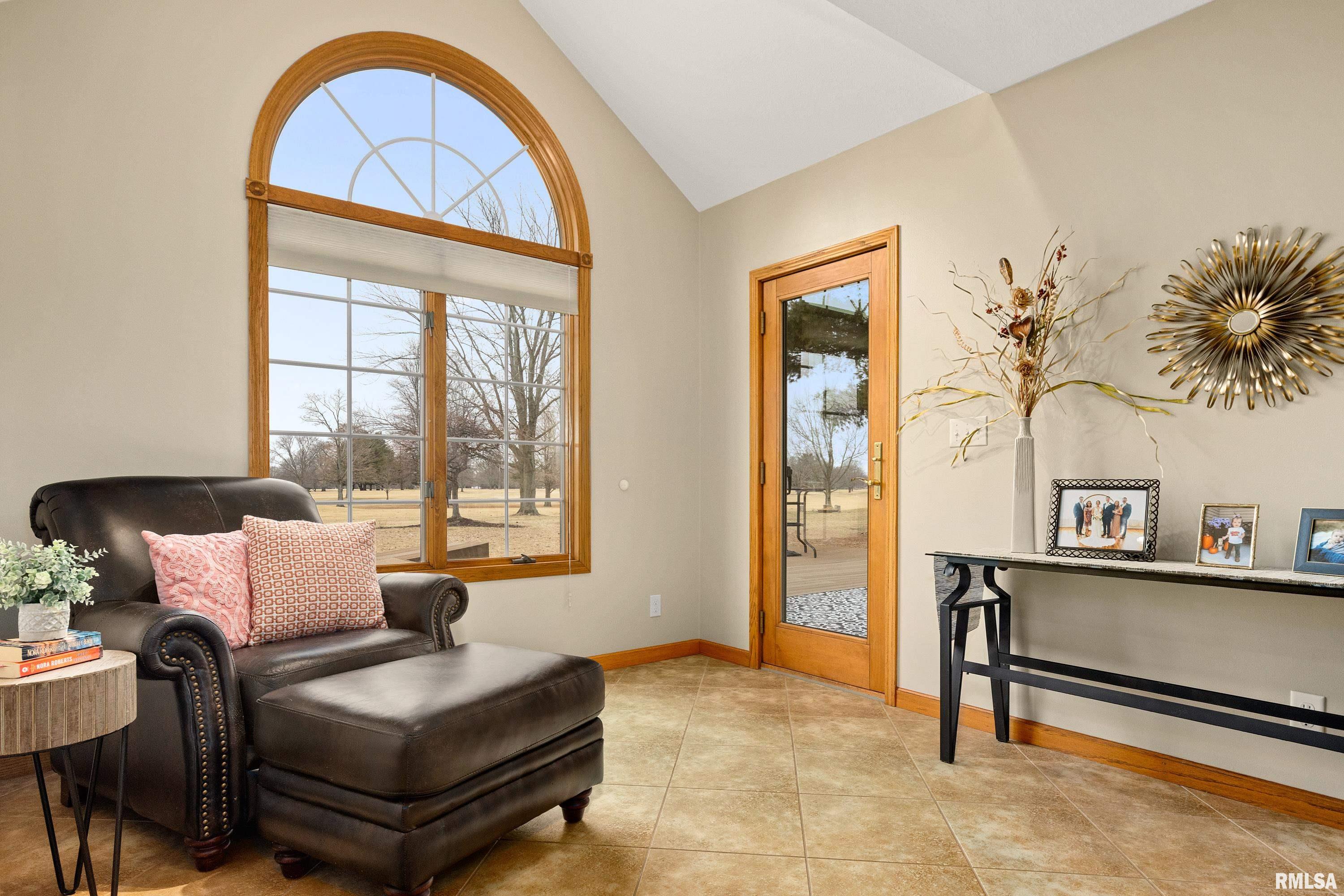 3316 Sheridan Road Pekin, IL 61554 - Photo 34 of 61