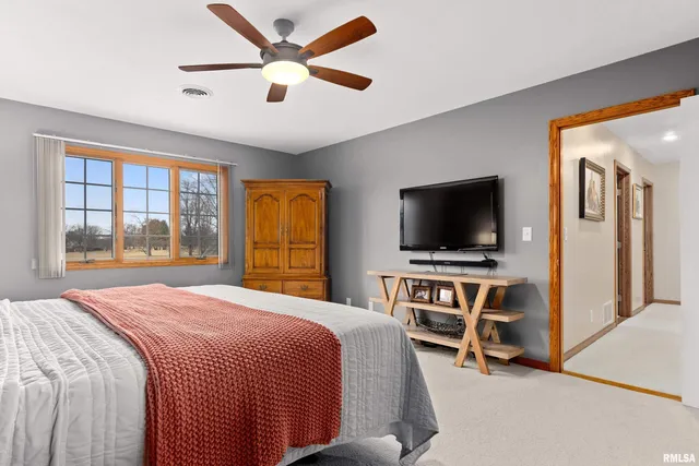 $369,500 | 3316 Sheridan Road, Pekin, IL 61554