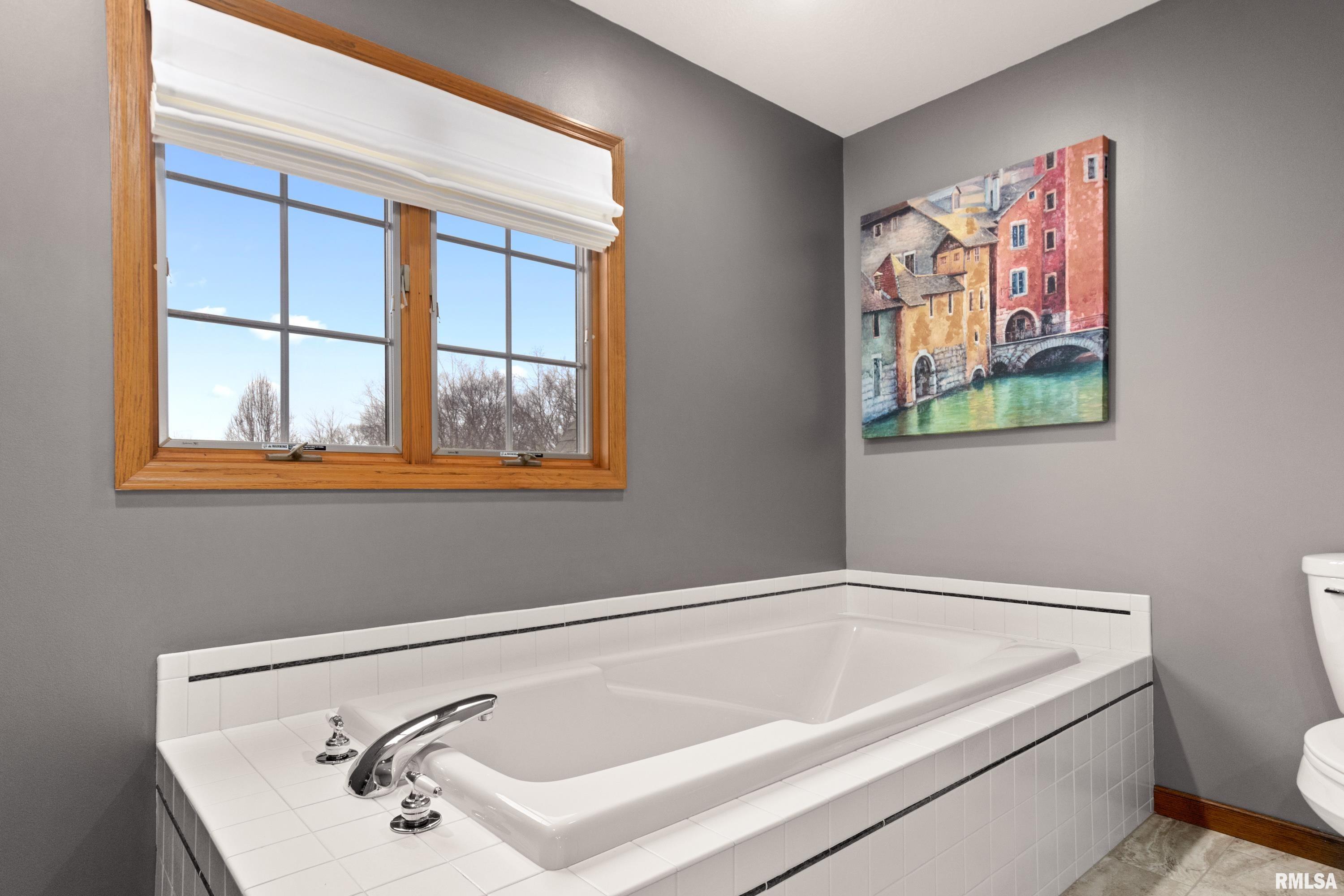 3316 Sheridan Road Pekin, IL 61554 - Photo 45 of 61