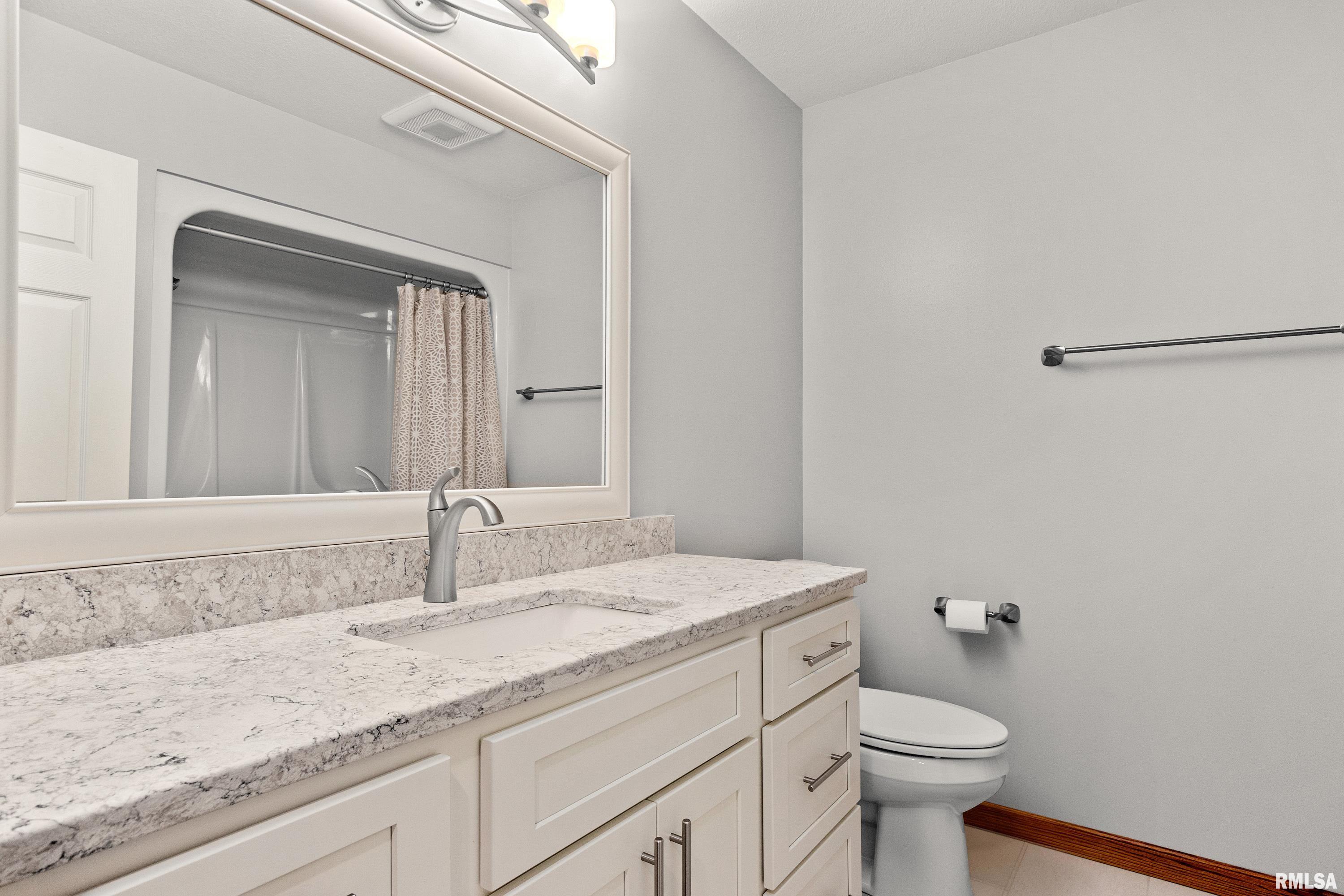 3316 Sheridan Road Pekin, IL 61554 - Photo 49 of 61