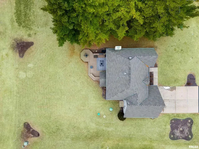 $369,500 | 3316 Sheridan Road, Pekin, IL 61554