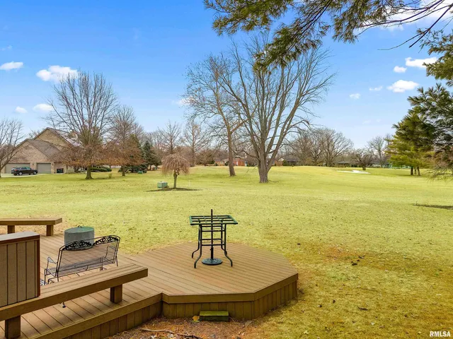 $369,500 | 3316 Sheridan Road, Pekin, IL 61554