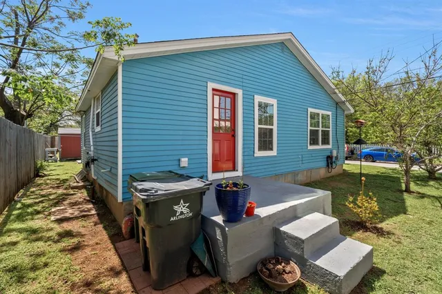 $239,000 | 519 Taylor Street, Arlington, TX 76011