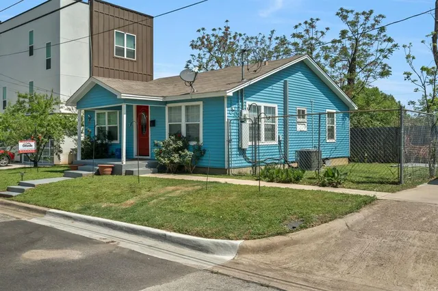 $239,000 | 519 Taylor Street, Arlington, TX 76011