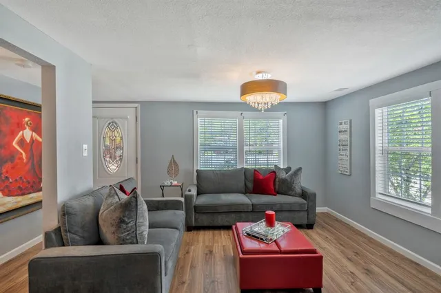 $239,000 | 519 Taylor Street, Arlington, TX 76011