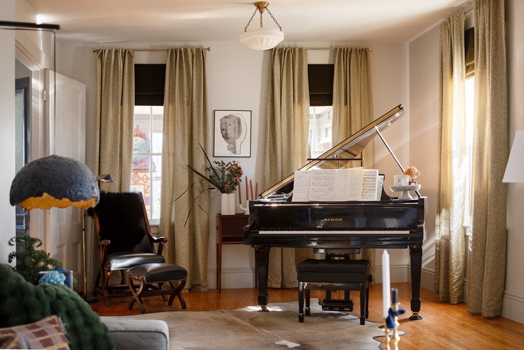 1458 Concord Street Framingham, MA 01701 - Photo 6 of 17