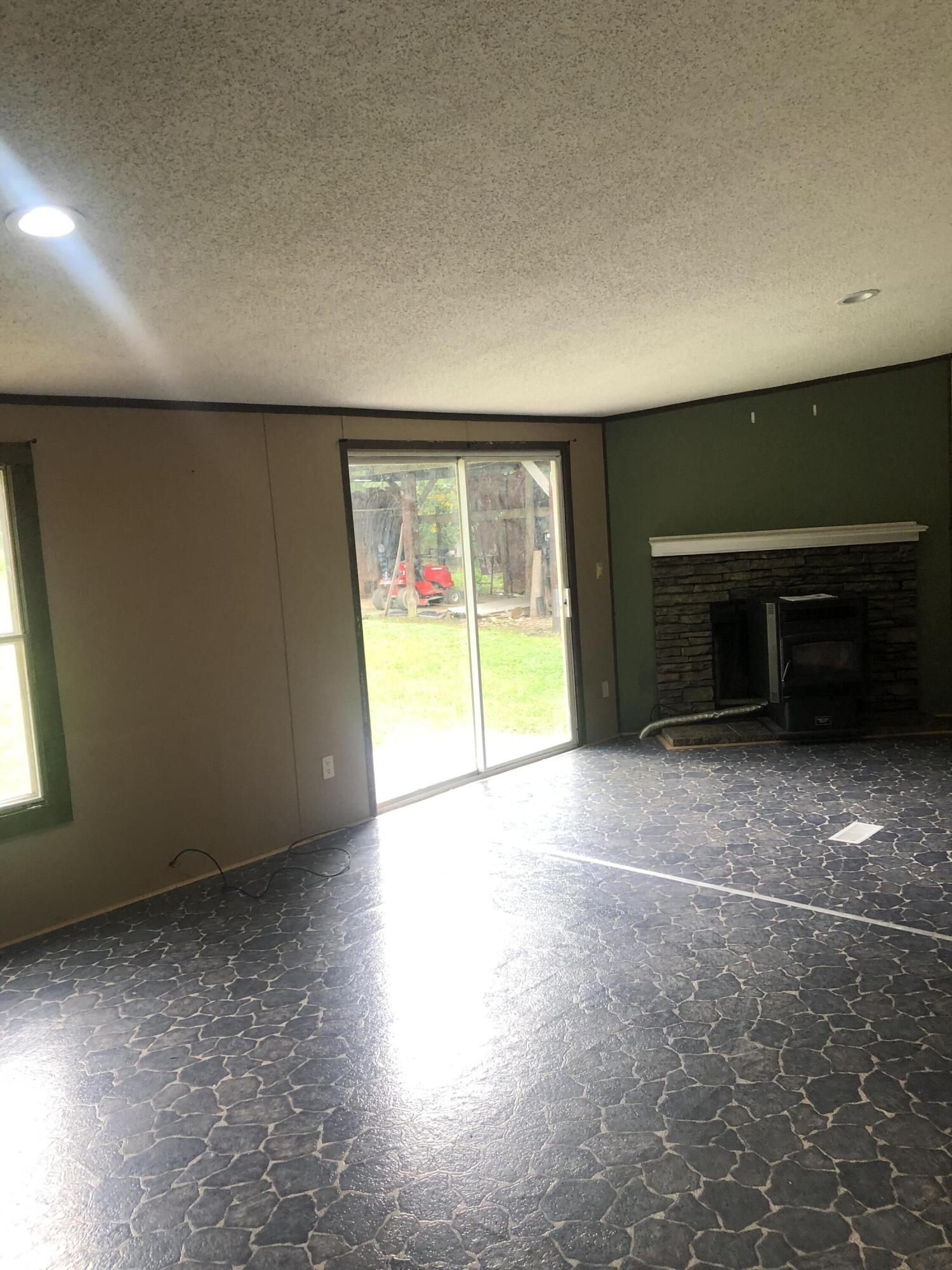 207 Boone Road Covington, VA 24426 - Photo 10 of 18 Den area