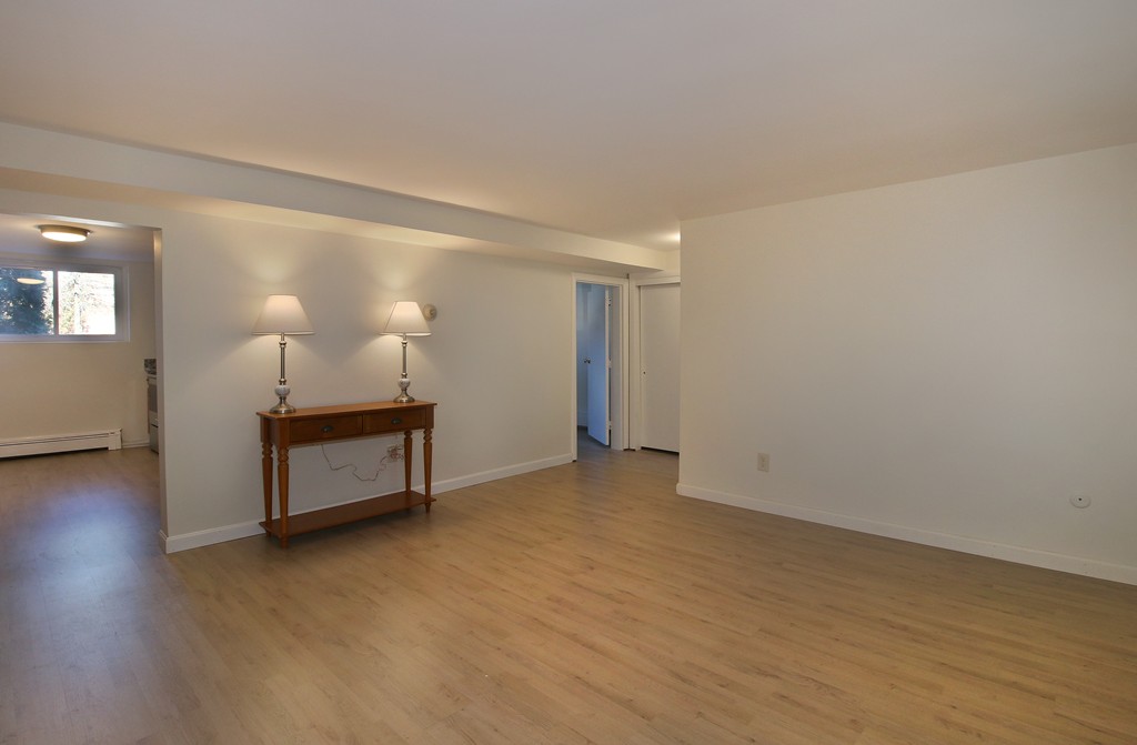 19 Westgate Road, Unit 1 Boston, MA 02467 - Photo 5 of 16