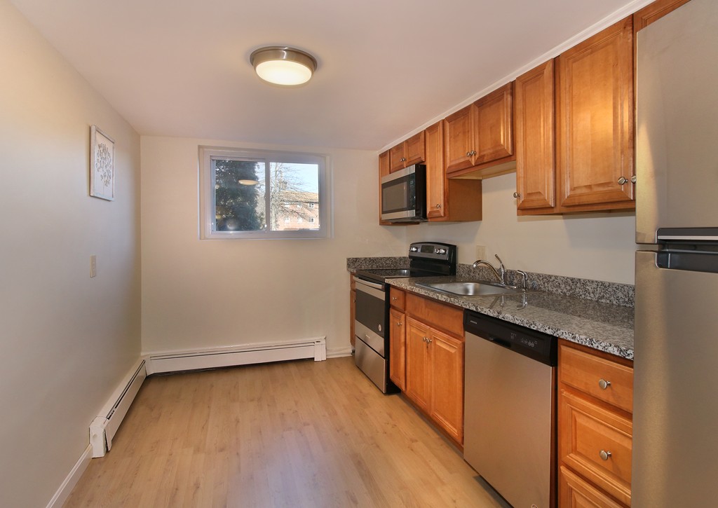 19 Westgate Road, Unit 1 Boston, MA 02467 - Photo 7 of 16