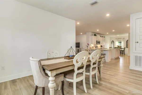 $460,000 | 6248 Dry Creek Road, Molino, FL 32577