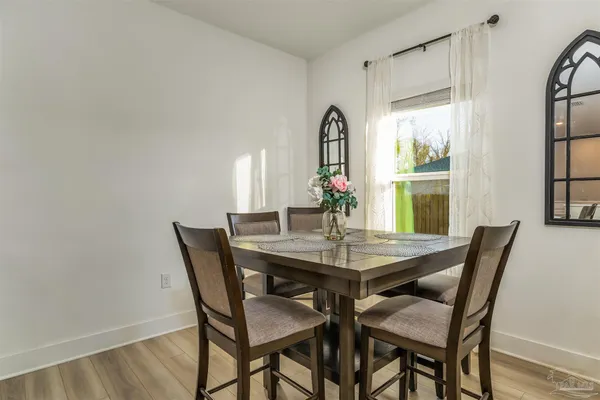 $460,000 | 6248 Dry Creek Road, Molino, FL 32577