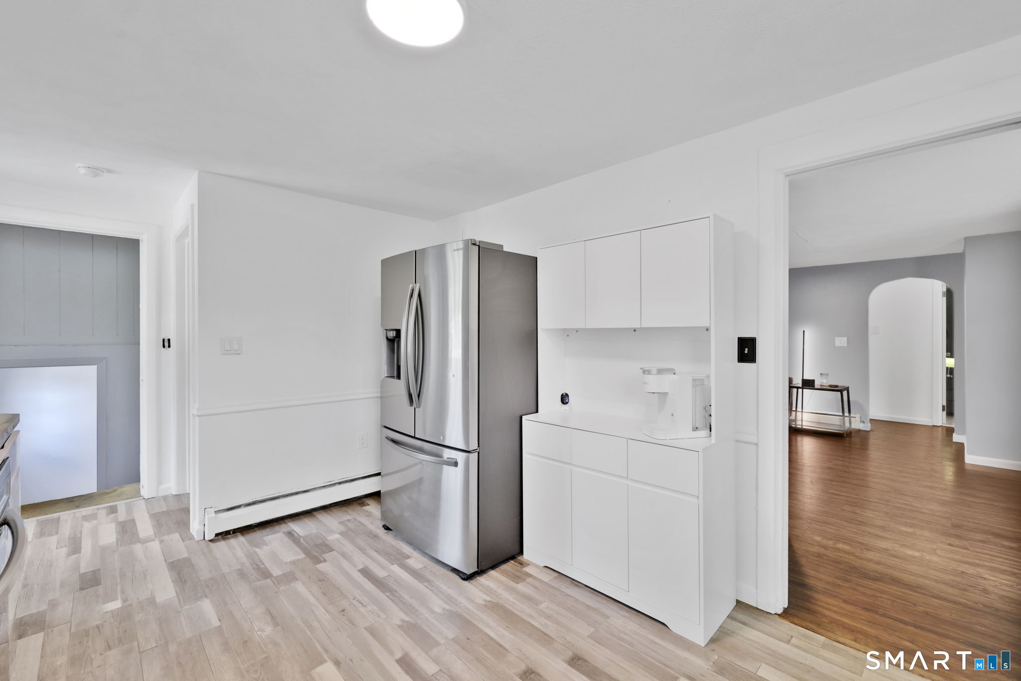 170 Weymouth Road Enfield, CT 06082 - Photo 4 of 33