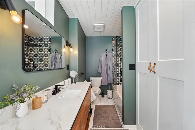 $11,500 | 33 Reef Street, Unit 8, Marina del Rey, CA 90292