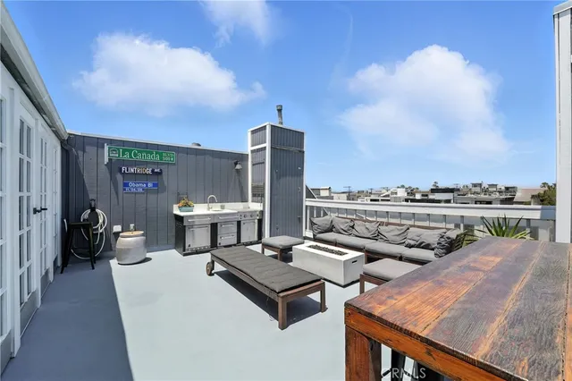 $11,500 | 33 Reef Street, Unit 8, Marina del Rey, CA 90292