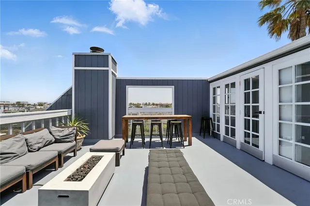 $11,500 | 33 Reef Street, Unit 8, Marina del Rey, CA 90292