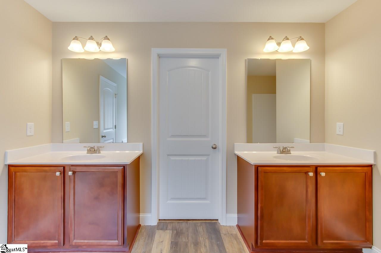 230 McCall Road Simpsonville, SC 29680 - Photo 18 of 36 Gallery Image 18