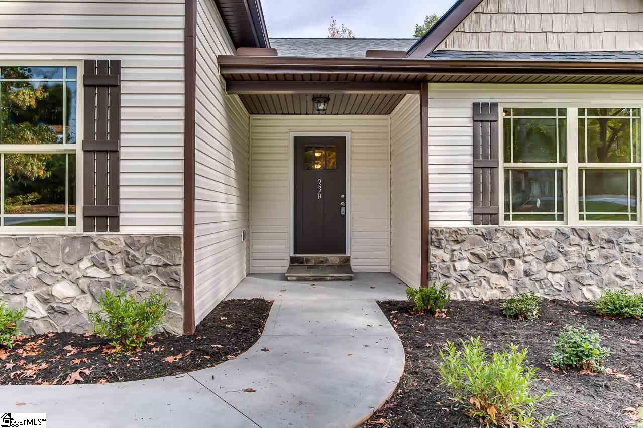 230 McCall Road Simpsonville, SC 29680 - Photo 3 of 36 Gallery Image 3